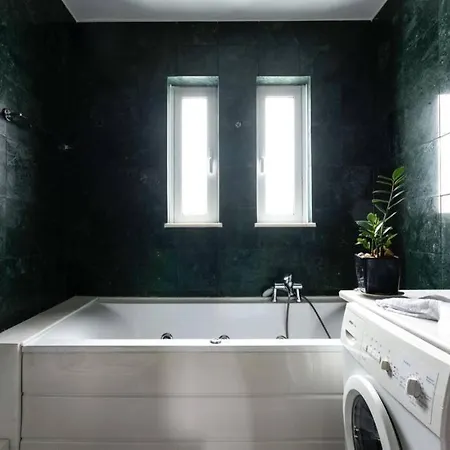 Roof Garden Seaside Lux Apartment